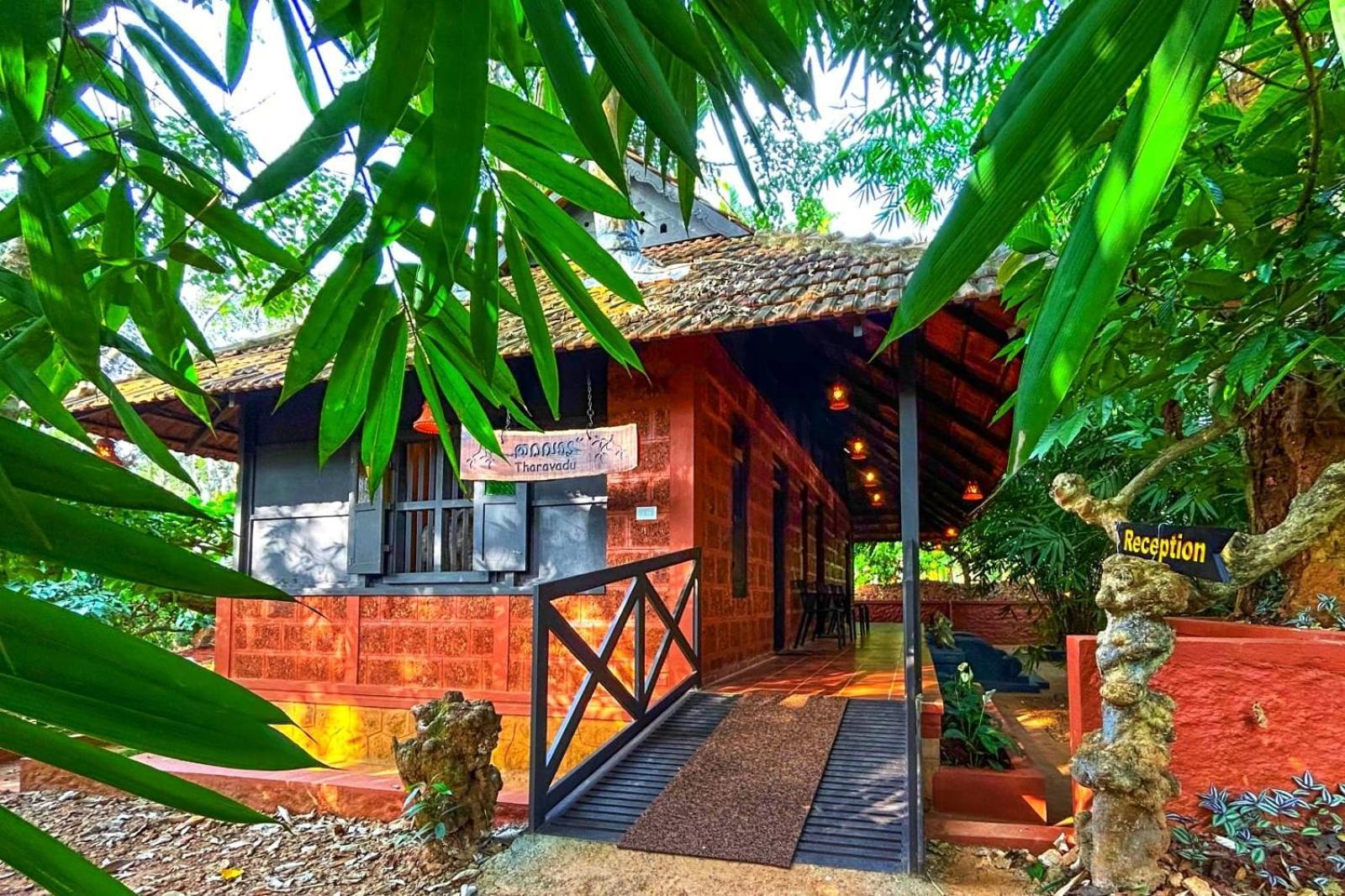 Greens Tree House & Wood House Sultan Bathery Exterior photo