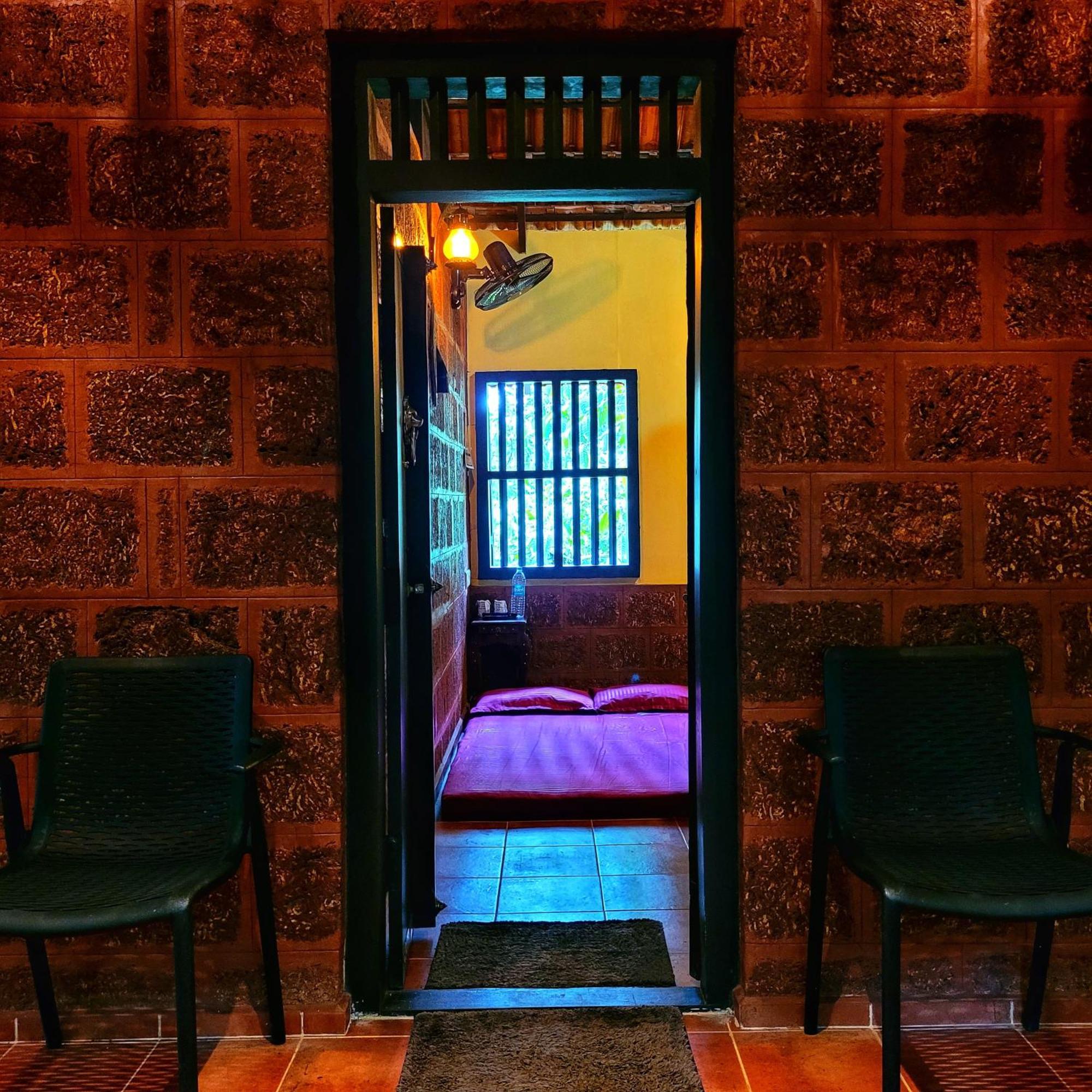 Greens Tree House & Wood House Sultan Bathery Exterior photo